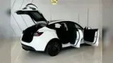 Tesla Model Y - Miniatura 4