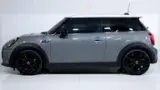 Mini Cooper SE - Miniatura 11