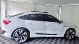 Audi Q8 E-tron - Miniatura 7