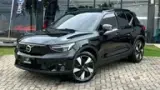 Volvo XC40 Recharge - Miniatura 4