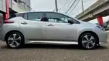 Nissan Leaf - Miniatura 1