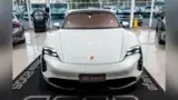 Porsche Taycan - Miniatura 2