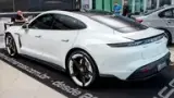 Porsche Taycan - Miniatura 4