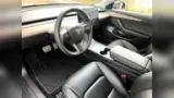 Tesla Model 3 - Miniatura 3