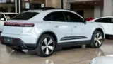 Porsche Macan - Miniatura 7