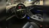 Porsche Taycan - Miniatura 13