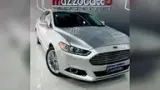 Ford Fusion Plug-in Hybrid - Miniatura 1