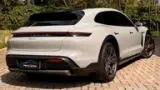 Porsche Taycan - Miniatura 3