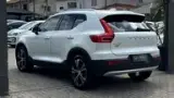 Volvo XC40 Recharge Plug-in Hybrid - Miniatura 4