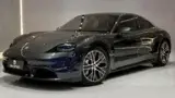 Porsche Taycan - Miniatura 1