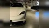 Porsche Taycan - Miniatura 3