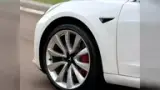 Tesla Model 3 - Miniatura 6