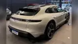 Porsche Taycan - Miniatura 18