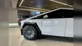 Tesla Cybertruck - Miniatura 3