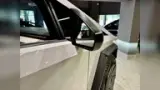 Tesla Cybertruck - Miniatura 19