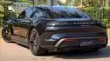 Porsche Taycan - Miniatura 7