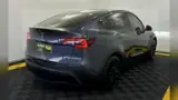 Tesla Model Y - Miniatura 9