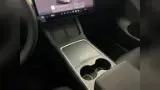 Tesla Model Y - Miniatura 16