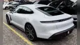 Porsche Taycan - Miniatura 7