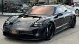 Porsche Taycan - Miniatura 1
