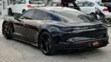 Porsche Taycan - Miniatura 10