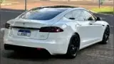 Tesla Model S - Miniatura 5
