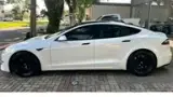 Tesla Model S - Miniatura 8