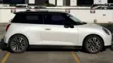 Mini Cooper SE - Miniatura 7
