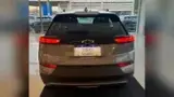 Chevrolet Bolt Euv - Miniatura 5