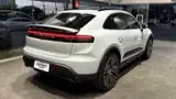 Porsche Macan - Miniatura 4