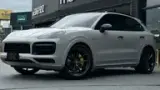 Porsche Cayenne S E-hybrid - Miniatura 1
