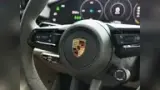Porsche Taycan - Miniatura 15