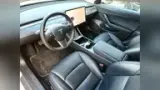 Tesla Model 3 - Miniatura 11