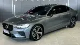 Volvo S60 T6 Plug-in Hybrid - Miniatura 6