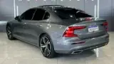 Volvo S60 T6 Plug-in Hybrid - Miniatura 7