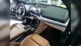 BMW IX2 - Miniatura 3
