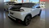 Peugeot E-2008 - Miniatura 3