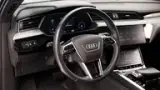 Audi E-tron - Miniatura 7