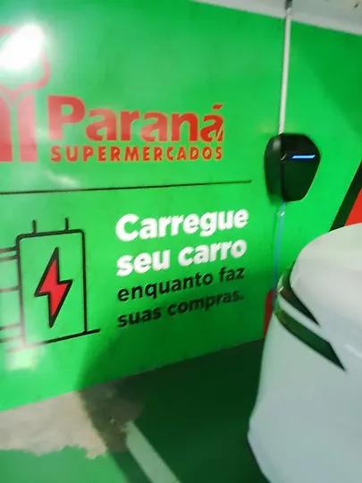 Foto 2 da estação Paraná Supermercados