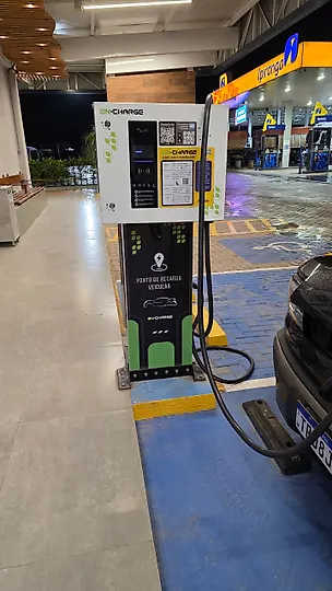 Foto 1 da estação Parada Pinoli E Posto Amigão | On Charge