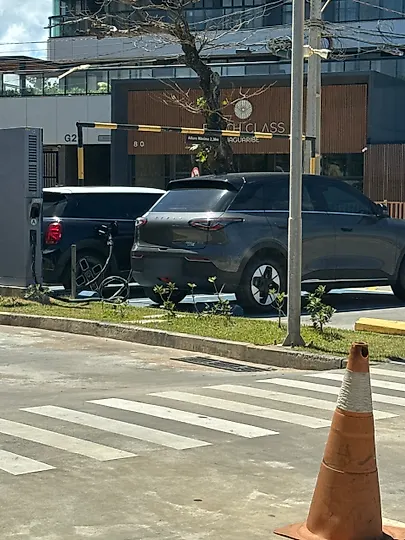 Foto 1 da estação Mc Donalds Patamares