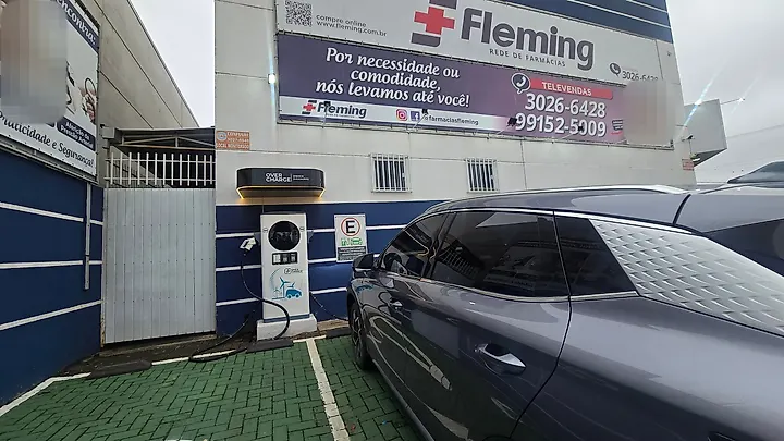 Foto 1 da estação Farmácia Fleming | Overcharge | Ponta Grossa