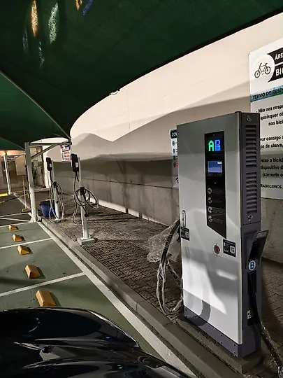 Foto 1 da estação Perim Center | por MCharge + Solconect