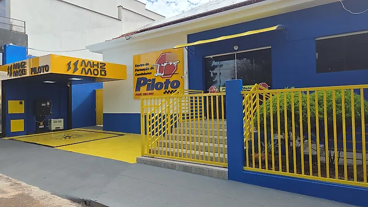Foto 5 da estação Autoescola Piloto / MHZ MOB