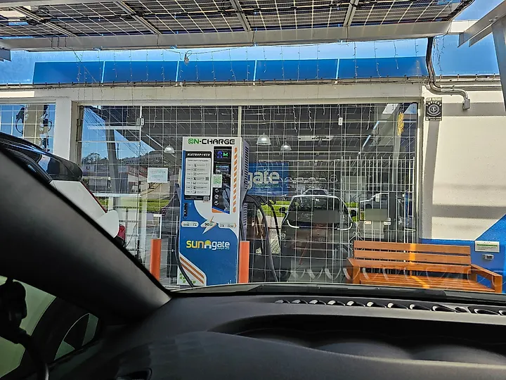 Foto 1 da estação On-Charge | Sun Gate Energia Solar