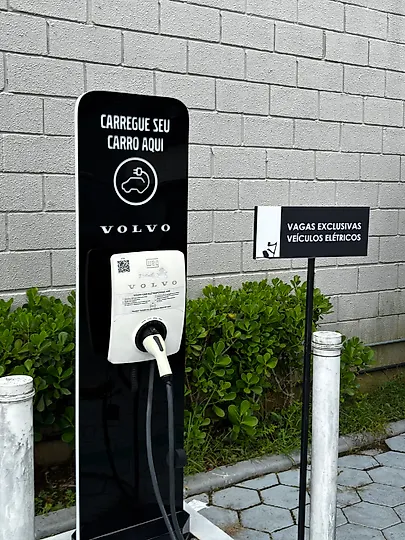 Foto 2 da estação VOLVO Fast Charger | Ubatuba Mall