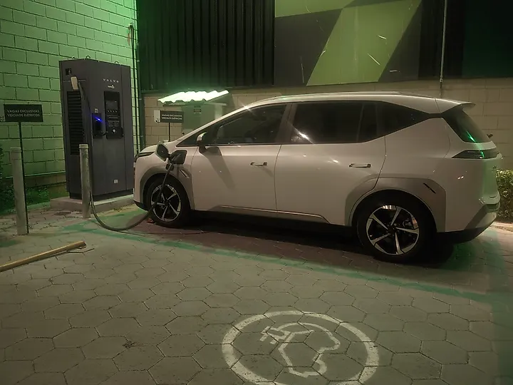 Foto 1 da estação VOLVO Fast Charger | Ubatuba Mall
