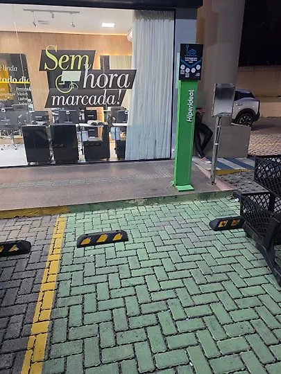Foto 1 da estação Hiper Ideal Itaigara