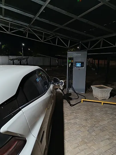 Foto 2 da estação JBA Energia Solar e Carros Elétricos