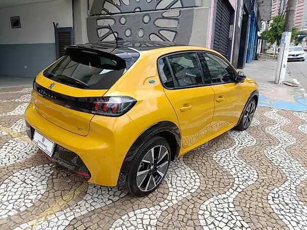 Peugeot E-208 - Imagem 5